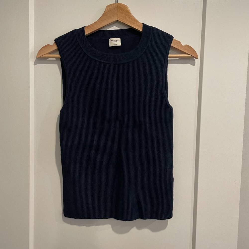 Ribbed tank sweater